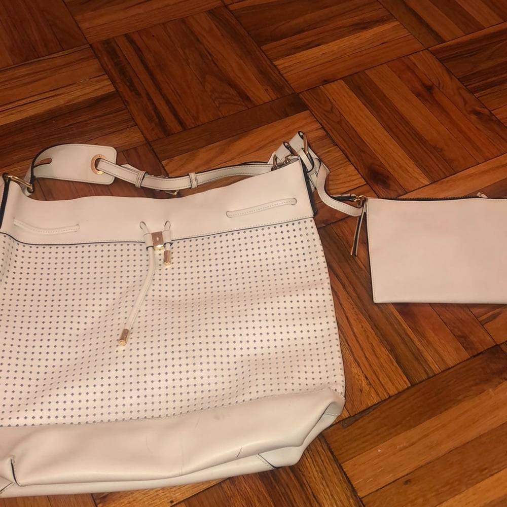 Vince Camuto White leather mesh shoulder bag